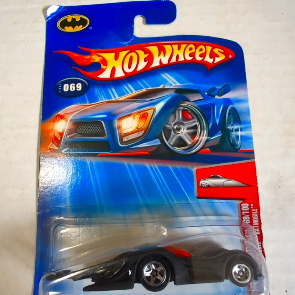 HOT WHEELS 2004 FIRST EDITIONS CROOZE BATMOBILE #69  BLACK FACTORY SEALED